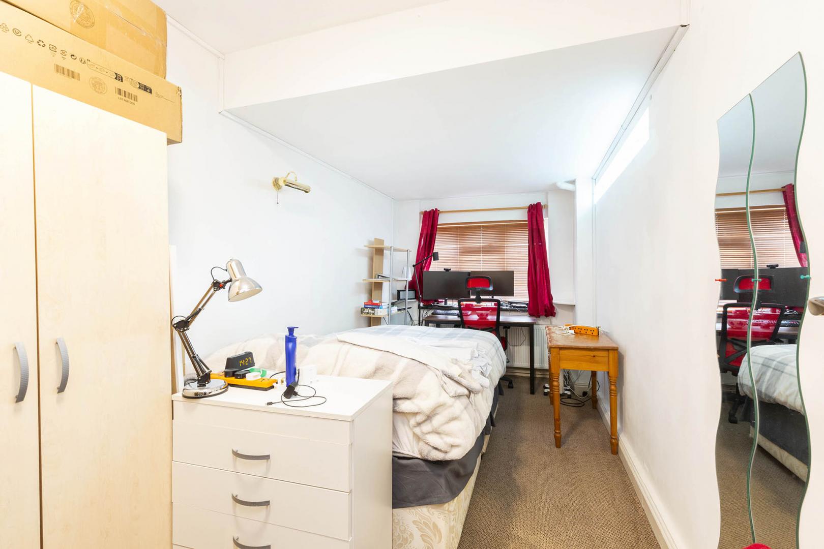 Stunning Sharers House Bransdale Close, West Hampstead